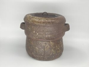 古備前　矢筈口耳付水指