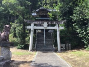於奠神社　狛犬