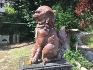 於奠神社　狛犬