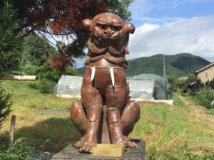 於奠神社　狛犬