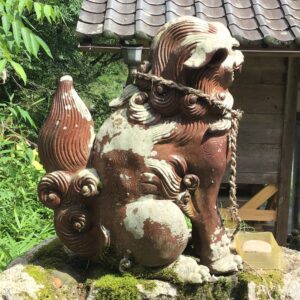 備前焼の狛犬（１４）八幡和気神社 | 興楽園