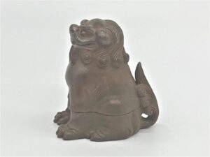 獅子香盒　金重陶陽造