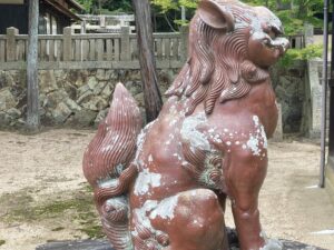 湯次神社　狛犬