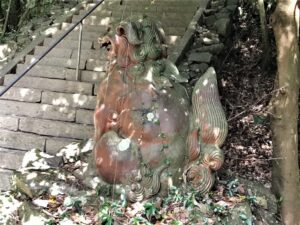 雨垂布勢神社 狛犬