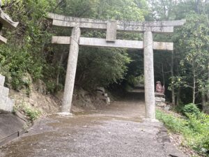 王持八幡宮 鳥居
