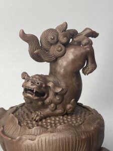 牡丹獅子香炉 金重陶陽造