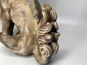 獅子置物　山本陶秀作