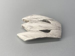 白備前　鶴香炉