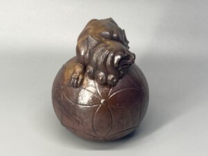 備前焼 優品（10）玉獅子香炉 | 興楽園
