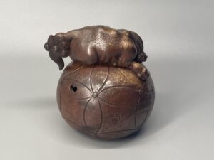 備前焼 優品（10）玉獅子香炉 | 興楽園